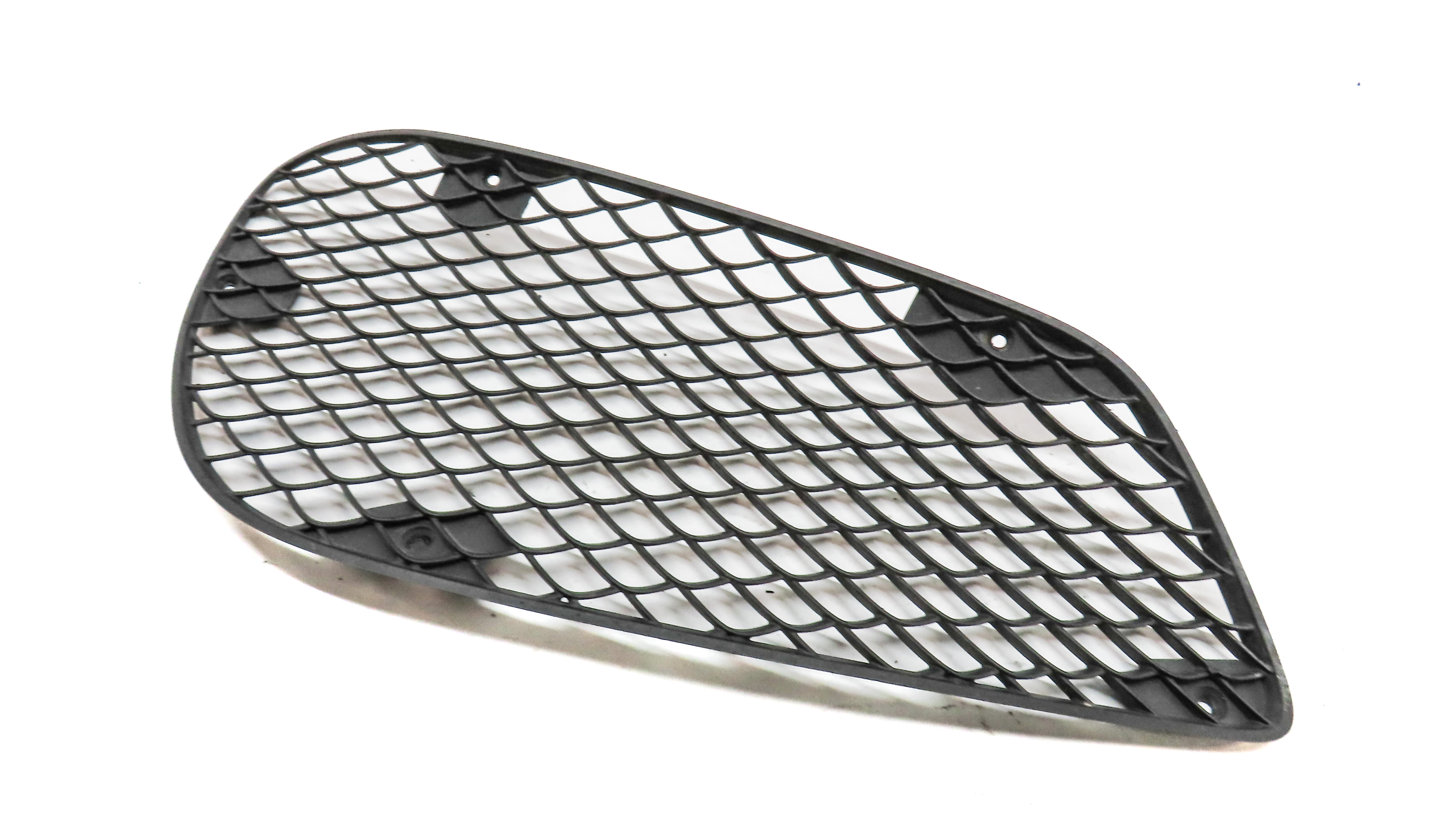 14-16 MERCEDES E-CLASS (W212) SEDAN FRONT LEFT DRIVER LOWER BUMPER GRILLE TRIM — exact item pictured
